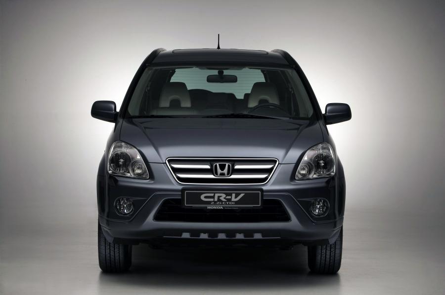  Honda CR-V 2005 года  (фото 8 из 16)